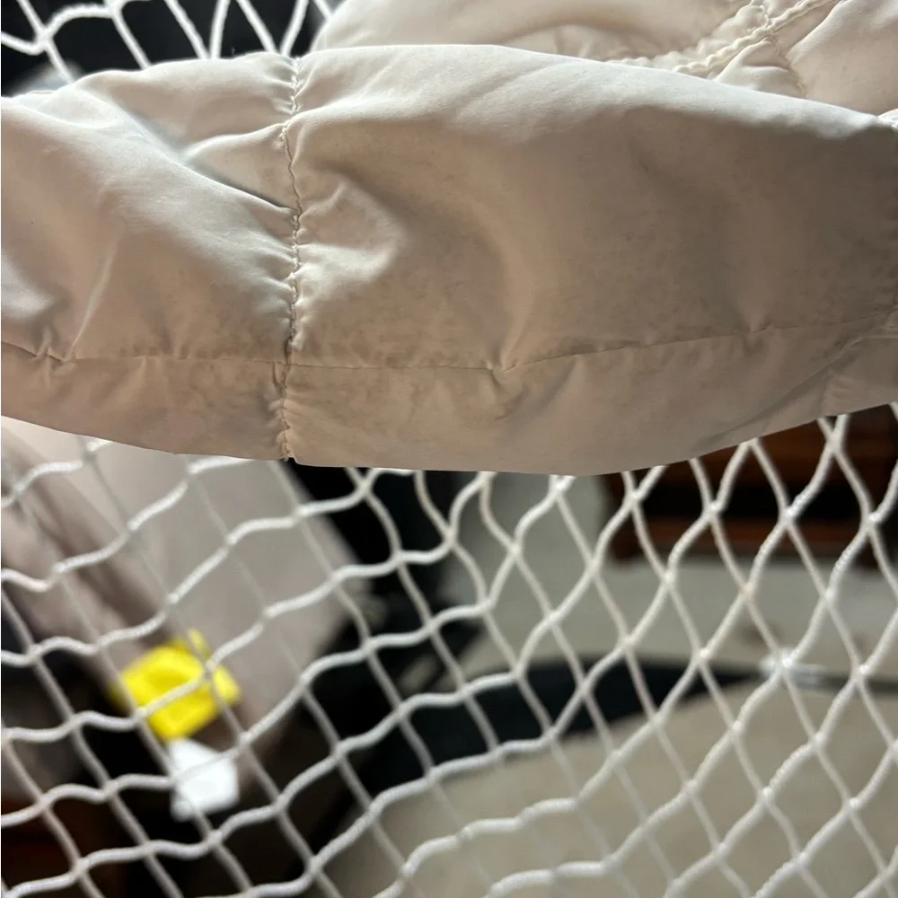 Vintage white Hollister coat - Picture 8 of 16